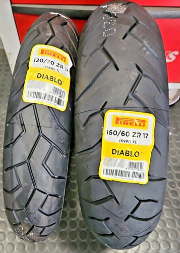 Coppia gomme moto - moto, pirelli
